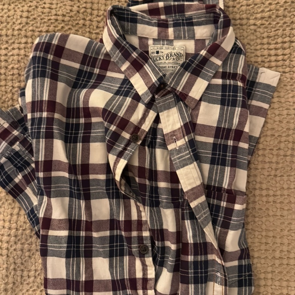 Lucky brand button up large comfortable